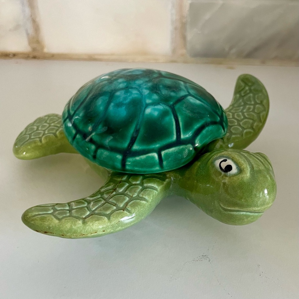 🐢 Signed Ceramic Turtle 🐢